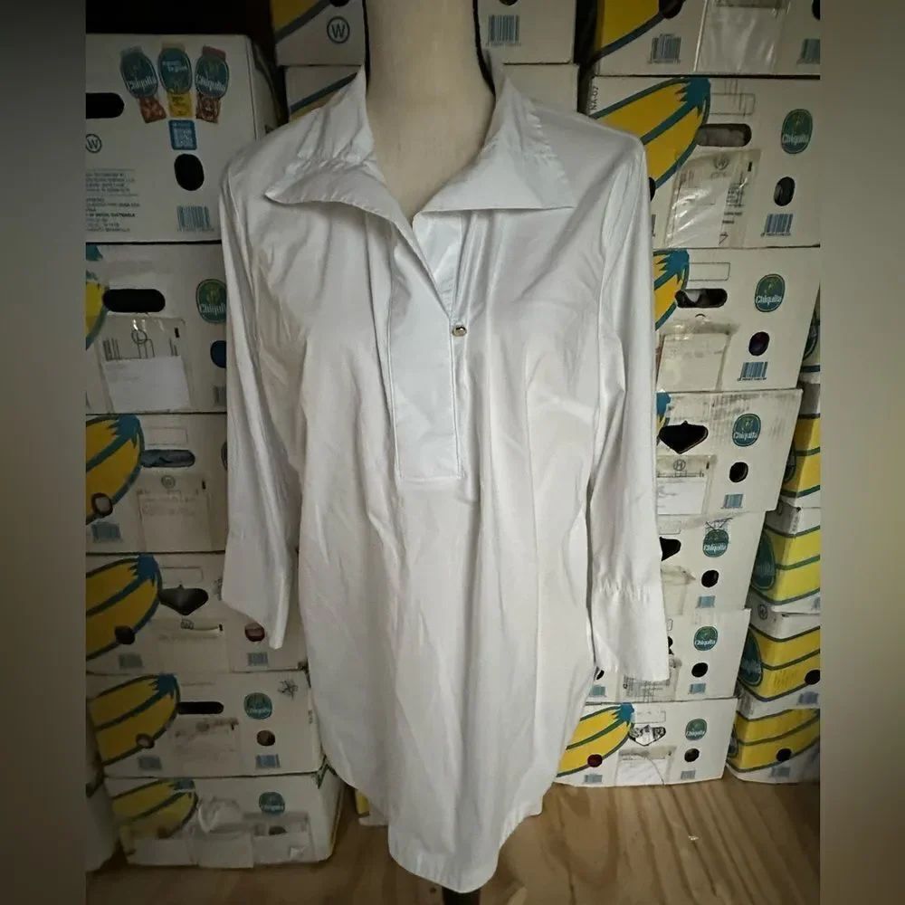 Liz Claiborne White Tunic Top